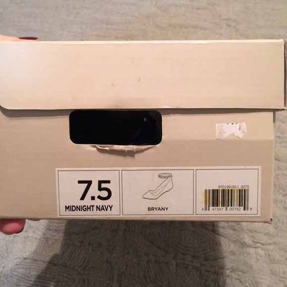 EUC Banana Republic Navy Suede Ankle Strap Flats - Picture 4 of 8